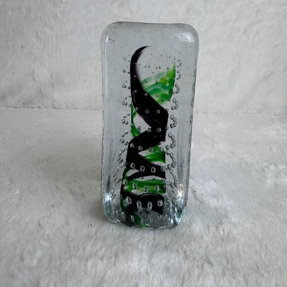 Art Glass Paperweight Sculpture With Black & Green Swirl with controlled bubbles - Picture 2 of 6